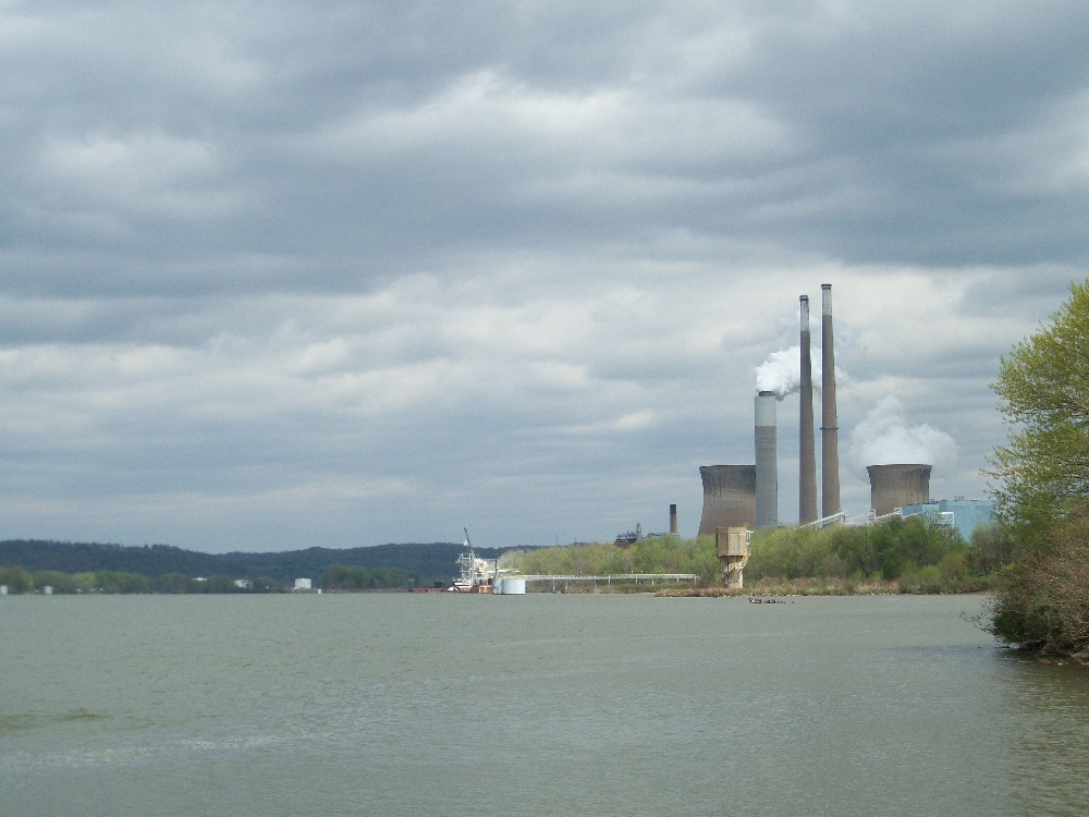 Ohio River near Mineralwells